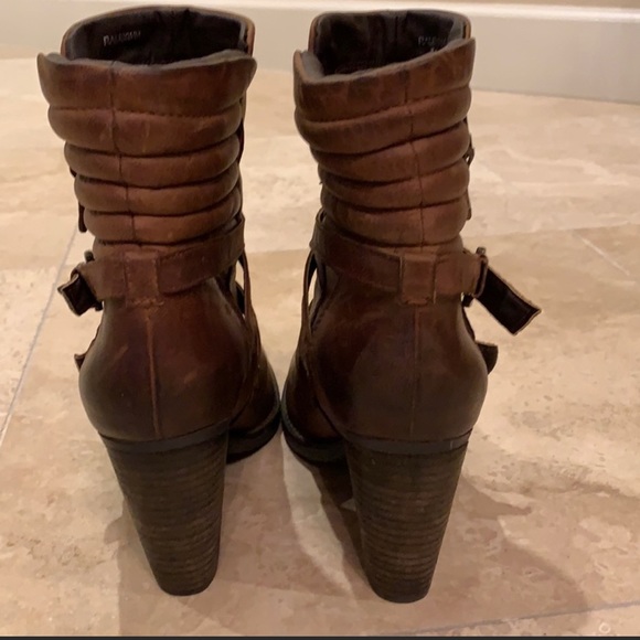 Steve Madden Raleighh Cognac Heeled Boot - Picture 3 of 8